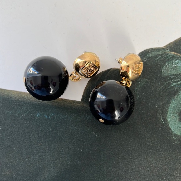 Vintage signed Givenchy earrings - Picture 1 of 6
